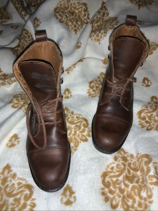 Timberland Shoes - Vtg womens Brown cap toe Timberland ankle chukka boots. Sz. 8. New. Italy.